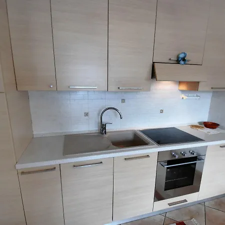 Locazione Turistica Casa Fumarogo.1 *